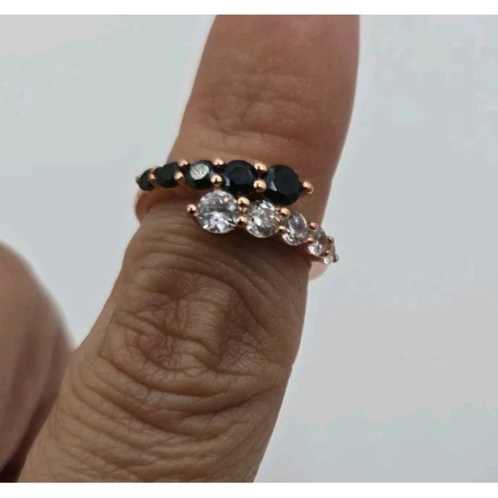 BHS Rose Gold Tone Black & Clear CZ Bypass Ring Size 6 – Elegant Modern‎ Fashion